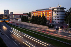 Отель Art City Inn  Вильнюс